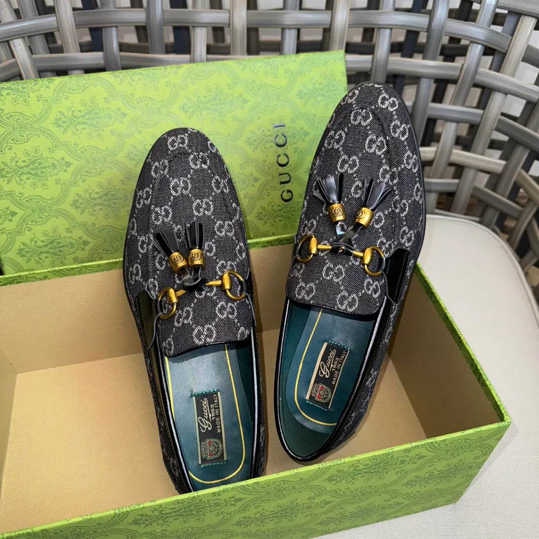 Men's shoes 💰900 Gucci～High-end genuine leather outsole men's casual leather shoes｜The upper is made of imported original presbyopic canvas fabric with top layer cowhide material｜Classic horsebit decoration｜Genuine leather handmade tassel embellishment｜Low-key luxury temperament｜Comfortable foot feeling｜Imported genuine leather outsole｜First layer cowhide inner padding｜Fine details Size: 39-44 (customized at 45.46)